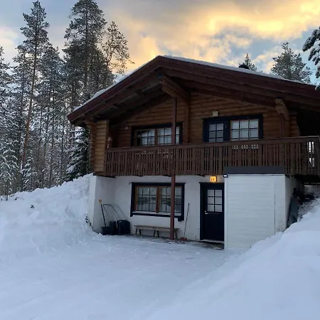 Moekki Maentyniemi Chalet